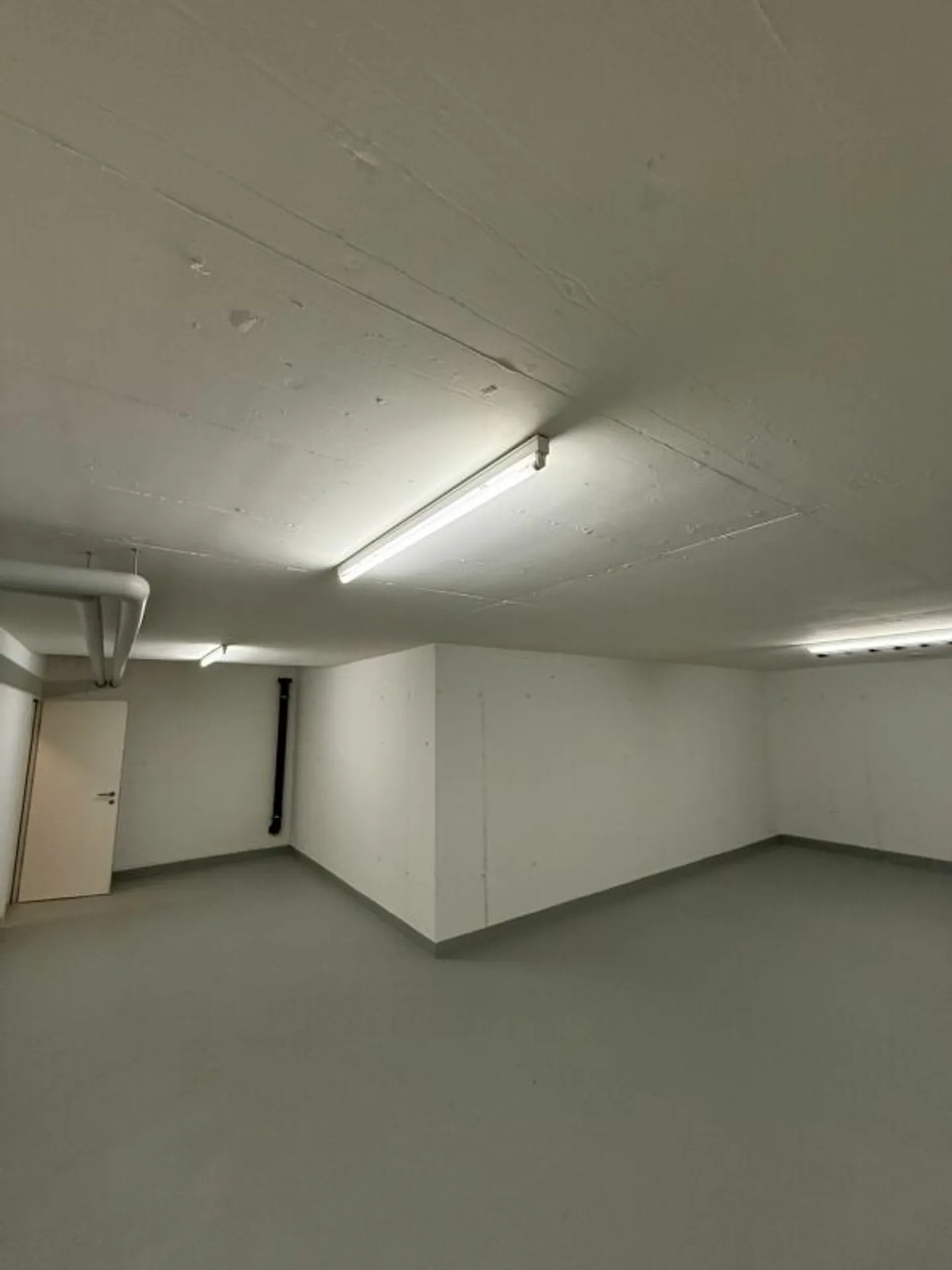 Your business in a central location in Neudorf - Photo 8 of 11