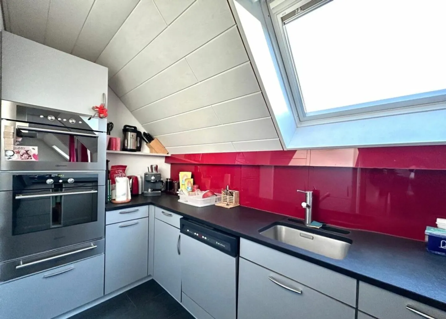 Stylish duplex apartment with a unique living experience on two levels! - Photo 4 of 13