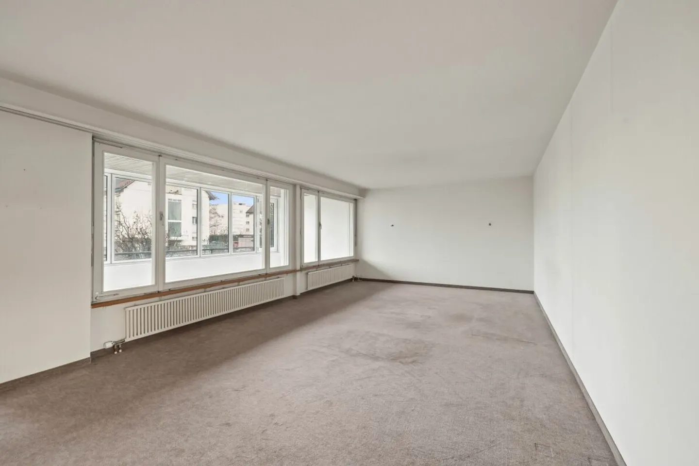 Grosszügige 4.5-Zimmerwohnung mit Wintergarten, Garage und nachhaltiger Energieversorgung in Dulliken - Foto 5 di 13