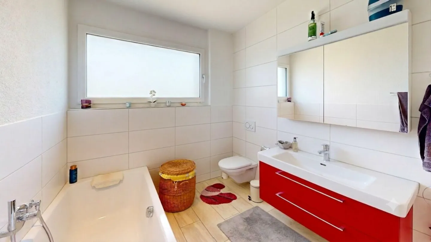3.5-Room Garden Apartment with Exclusive 245 m² Garden and Covered Terrace - Photo 13 of 13