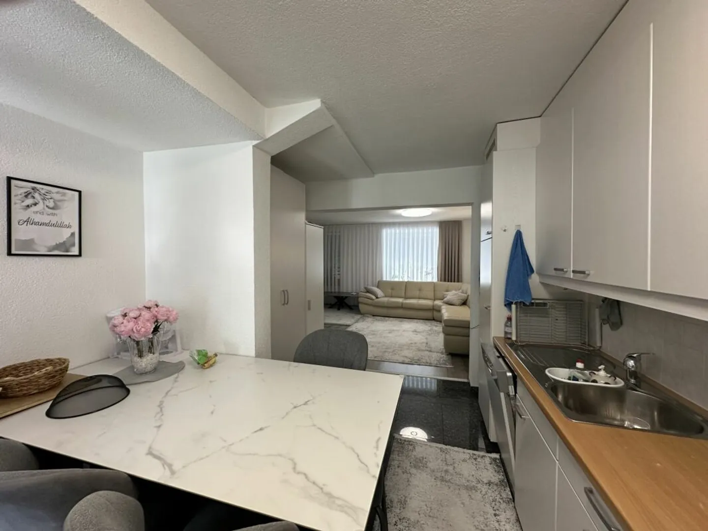 Maison de ville de 5,5 pièces avec appartement de 1,5 pièce - Photo 3 sur 13
