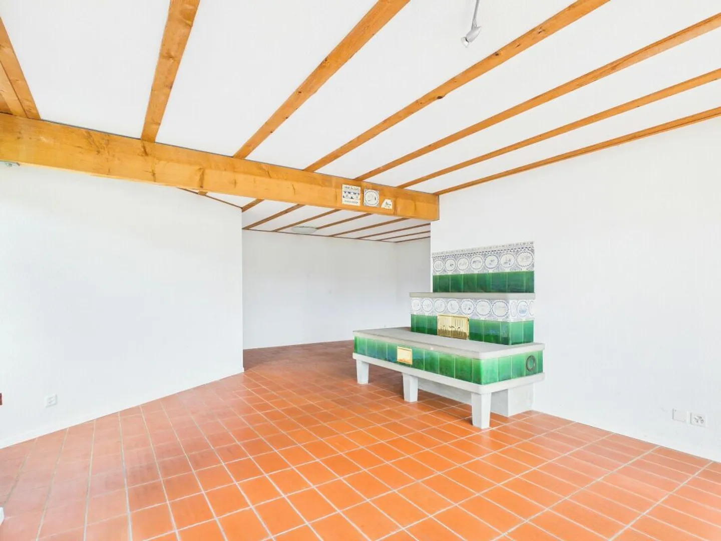 Geräumiges Familienhaus mit Aussicht - Foto 2 von 13