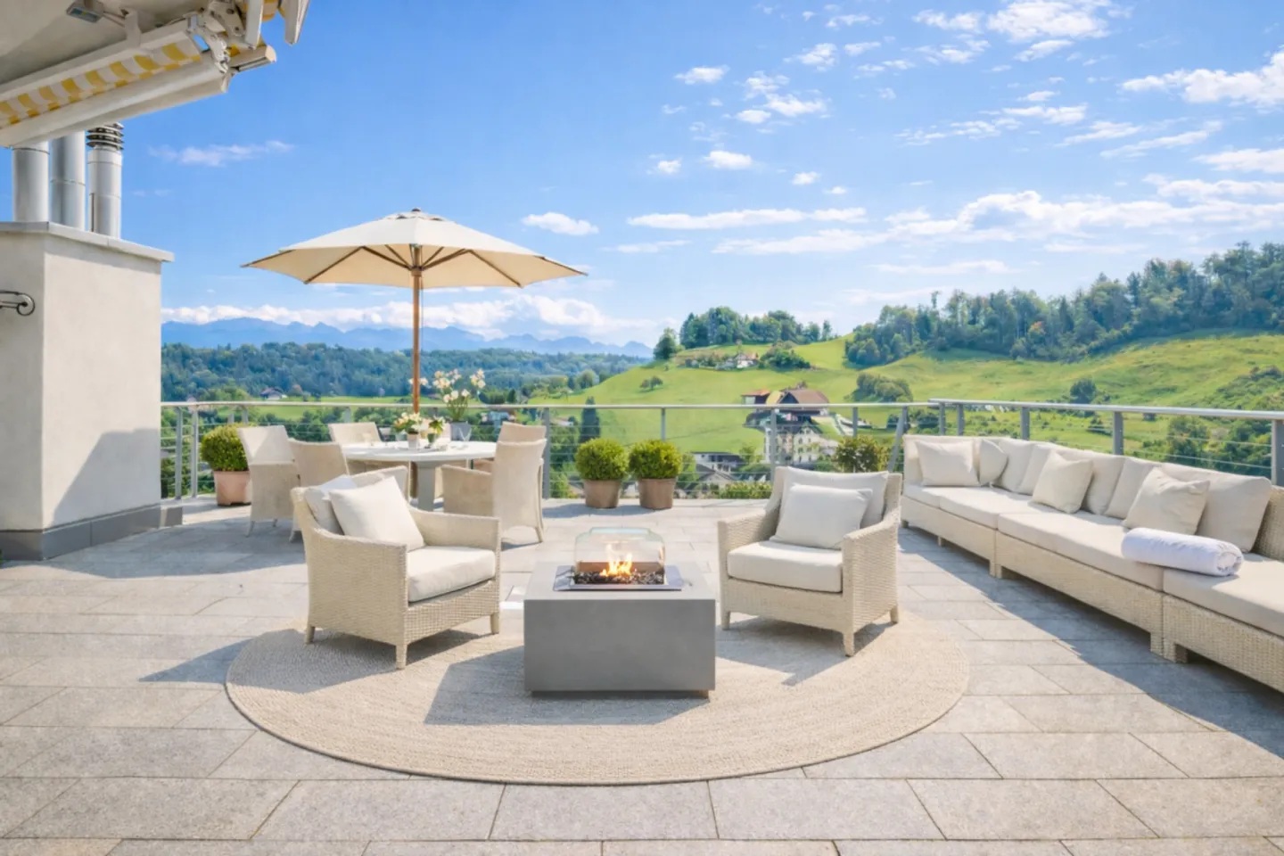 Elegante attico con vista da sogno - Foto 1 di 7