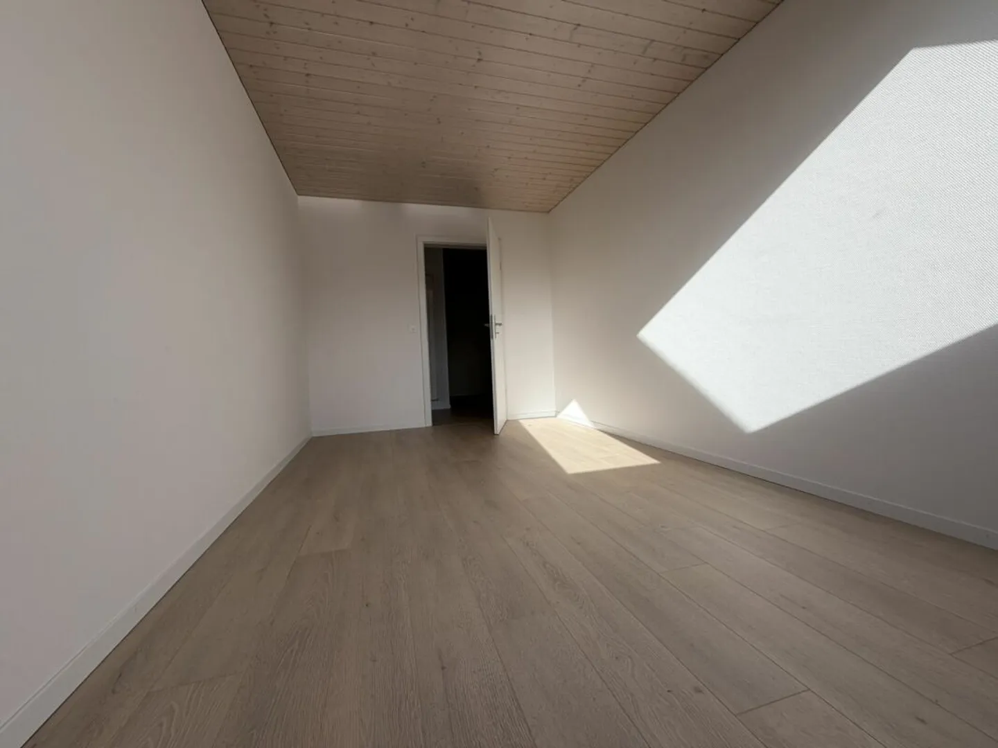 3.5 room bright attic apartment - Photo 13 of 13