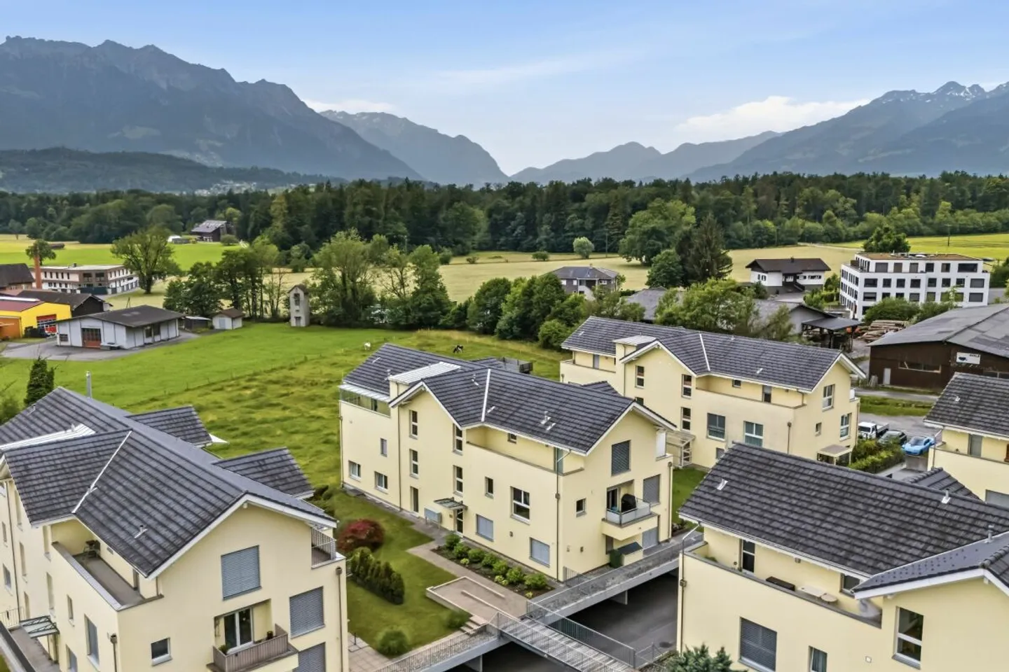 Exclusive Investment Property in Sennwald - Photo 3 of 13