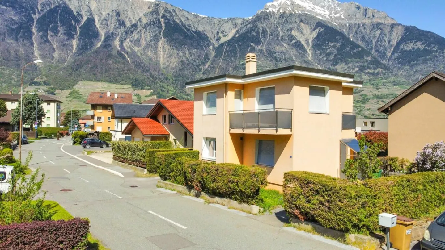 Villa indipendente 4.5 stanze a Charrat - Foto 2 di 13