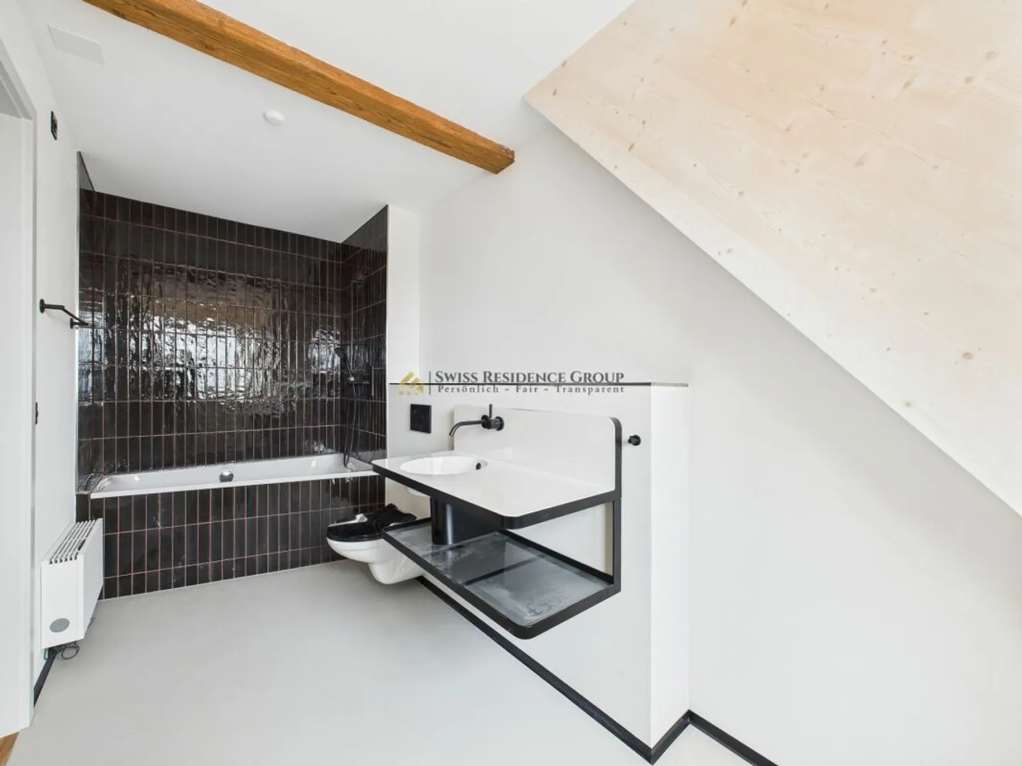 Charming old building meets family comfort - top renovated duplex apartment for first rental - Photo 5 of 12