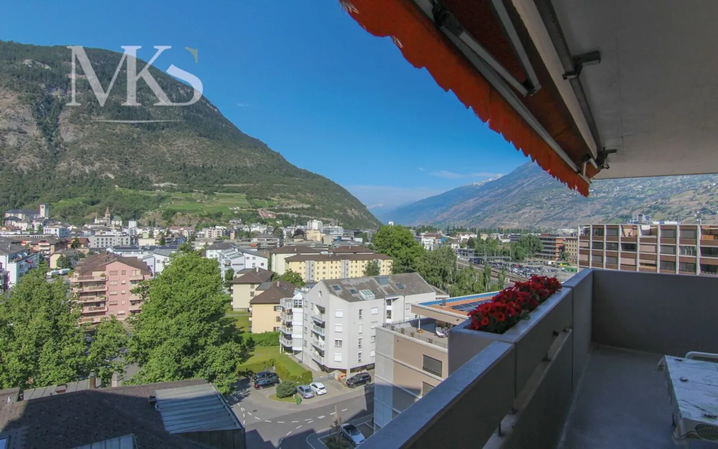 Charmante Wohnung mit Aussicht - Foto 1 von 13
