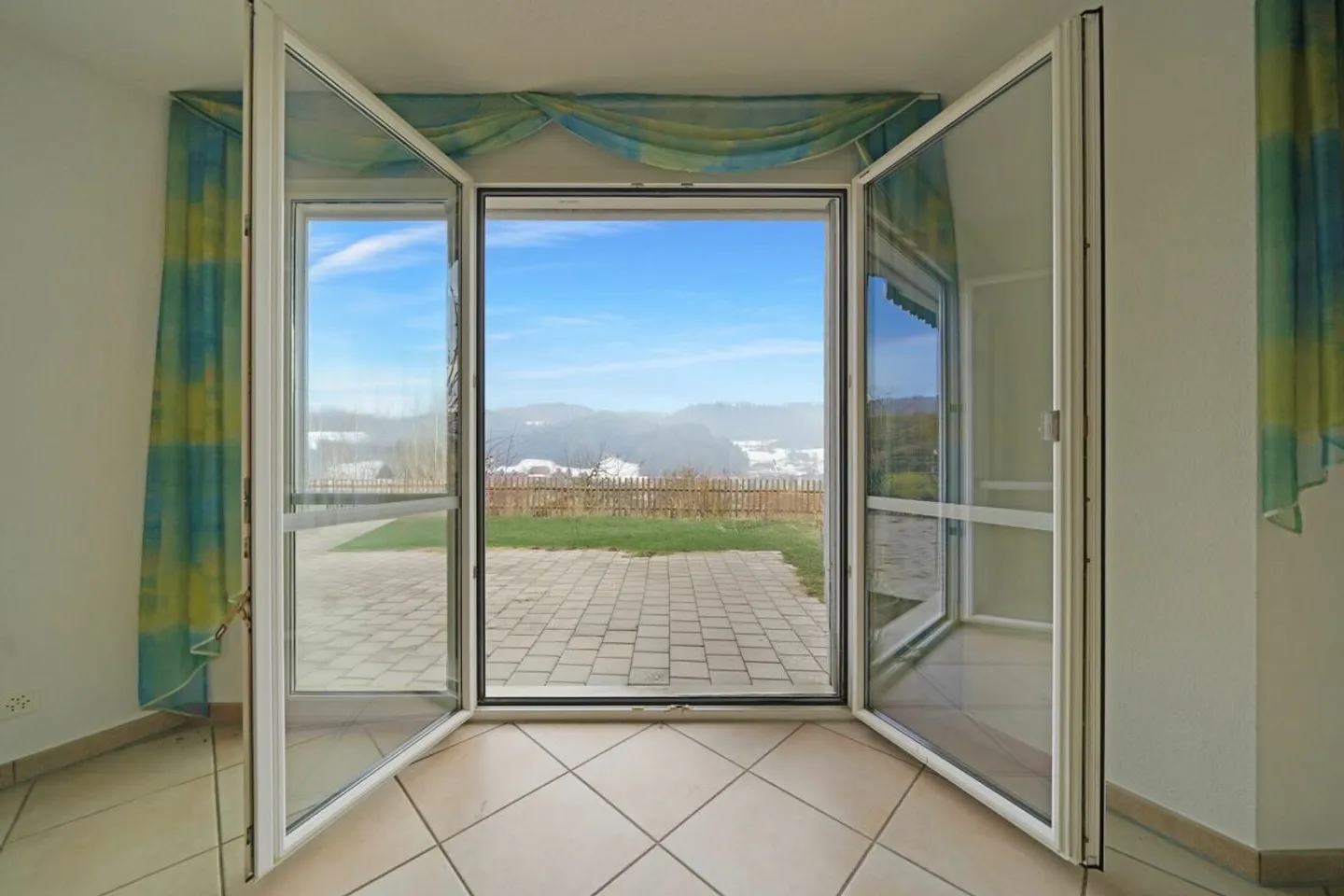 Incantevole casa unifamiliare con vista in posizione privilegiata - Foto 7 di 13