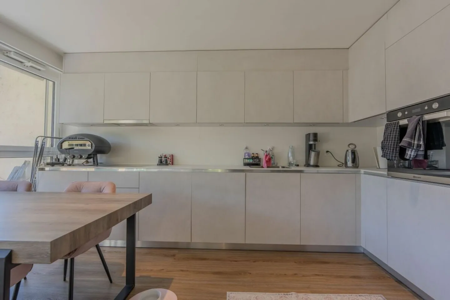 Moderne 2.5-Zimmerwohnung in Glis - Foto 12 di 13