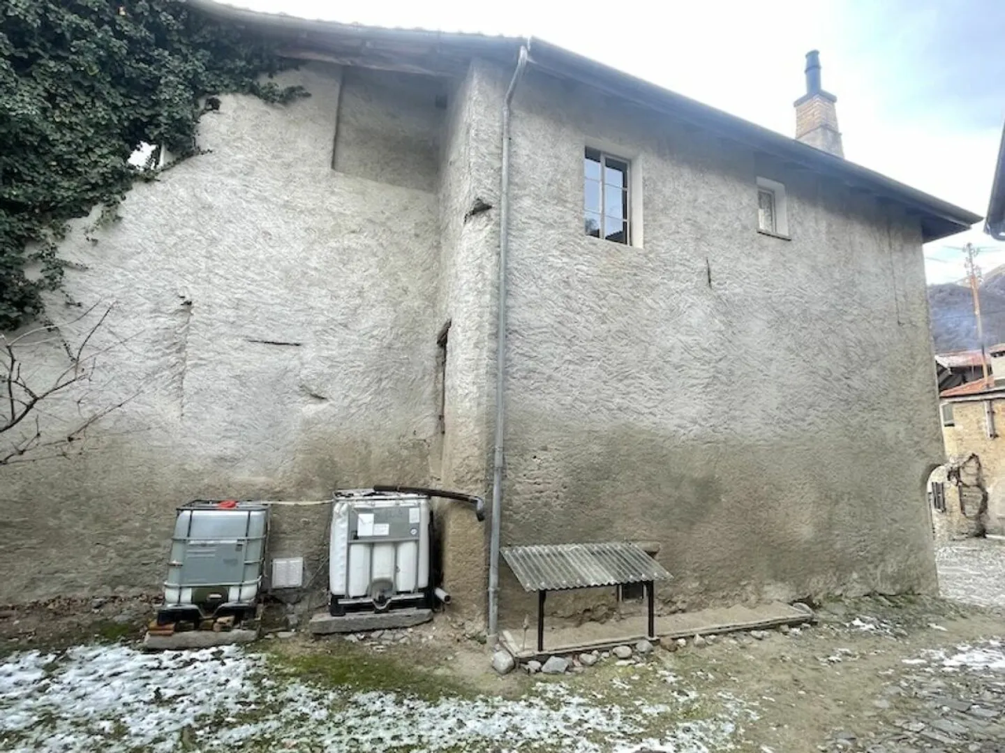 Maison d'angle avec permis de construire pour 2 appartements - Photo 3 sur 13