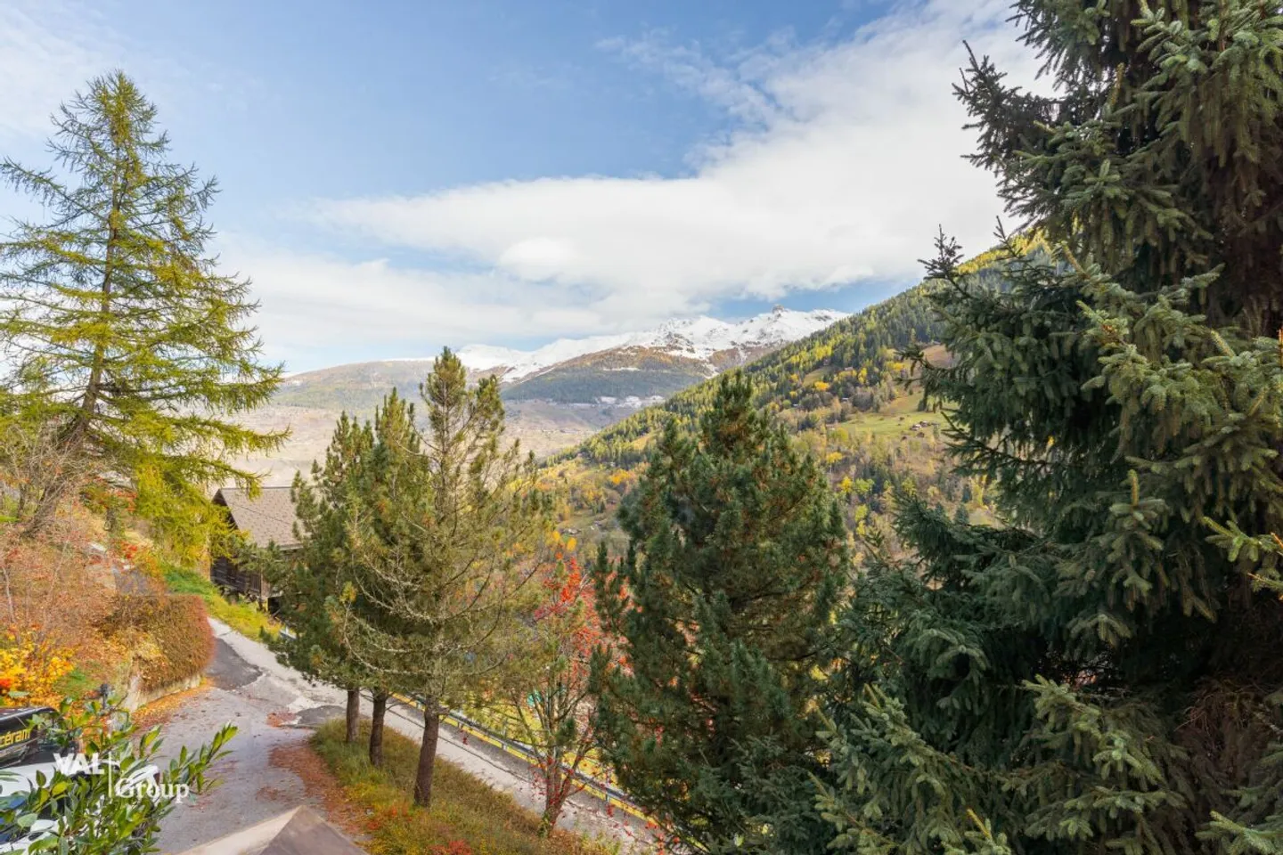 Charming chalet in the Val d'Hérens - Photo 12 of 13