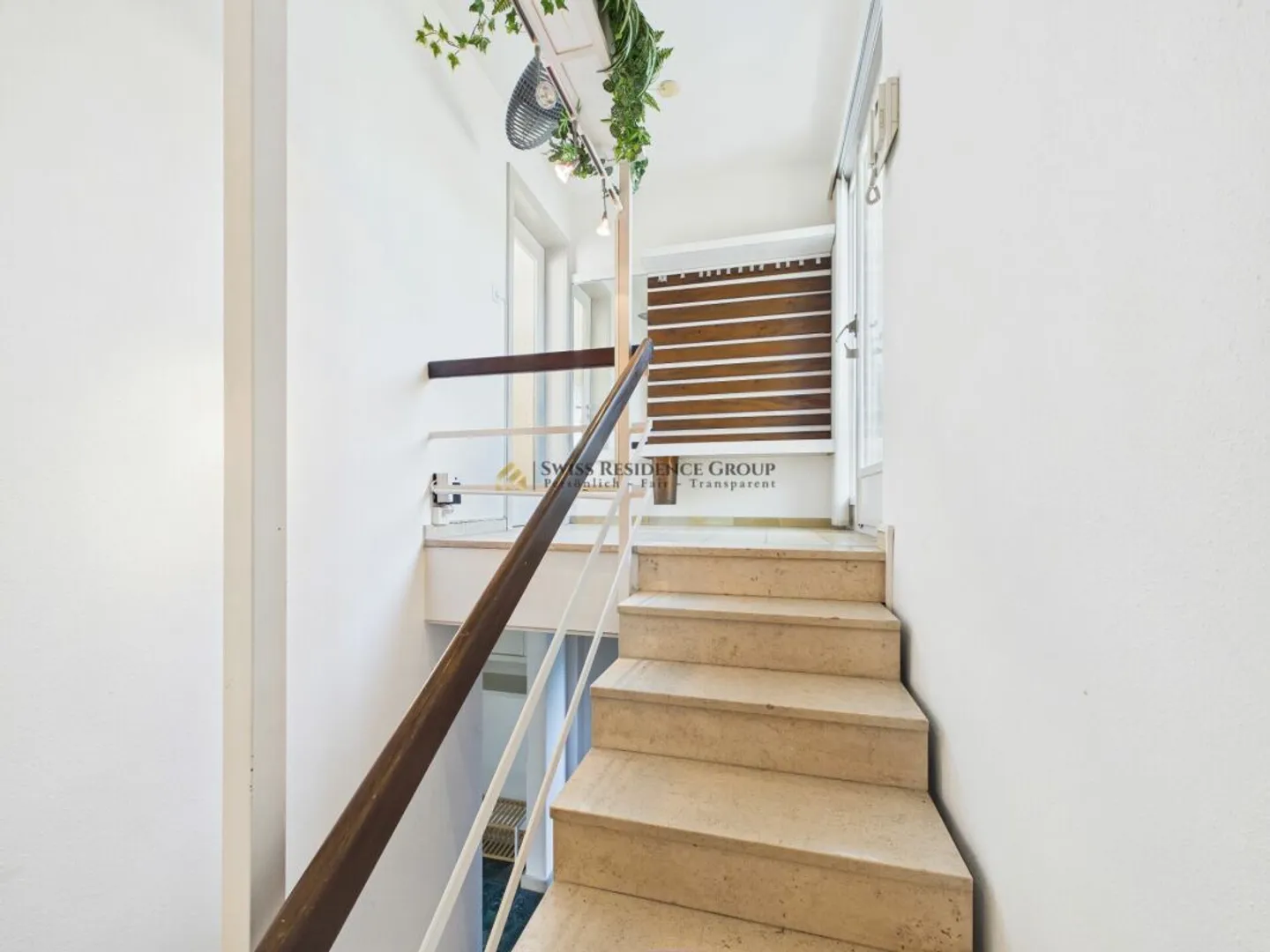 Spacious 6-Room Single-Family House with Garden Idyl and Garage - Photo 13 of 13