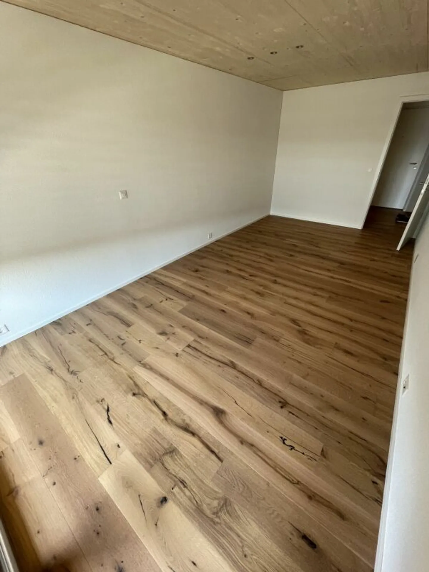 Modern 2.5-room apartment in new building with balcony and beautiful view - Photo 5 of 8