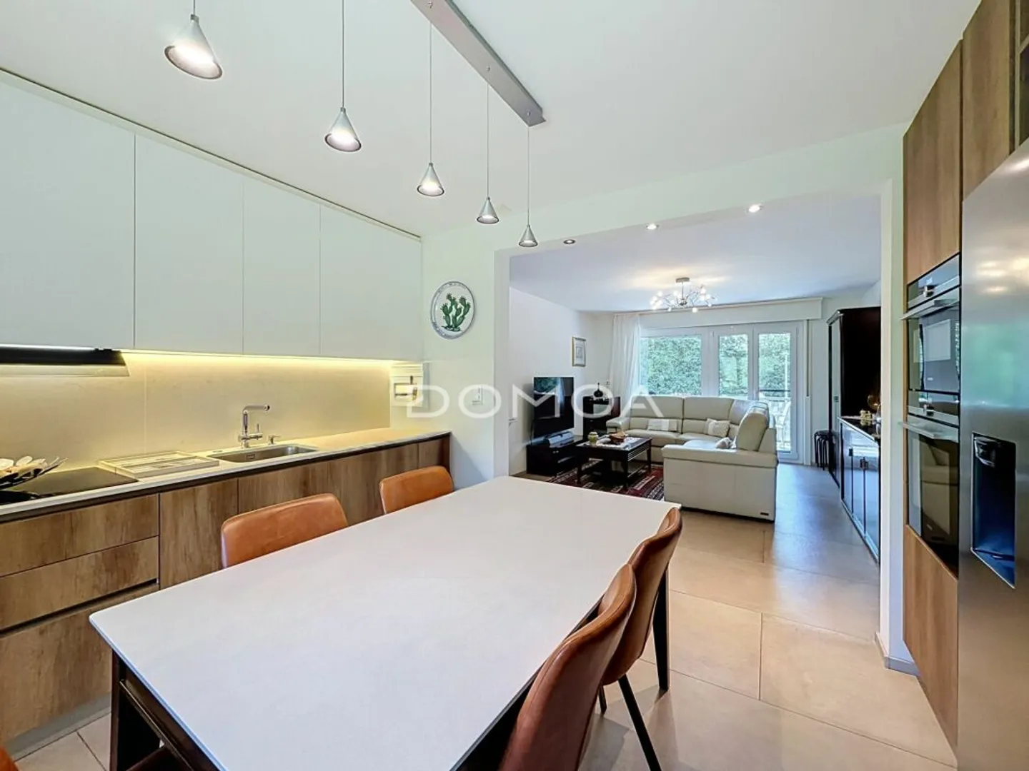 Magnificent 5.5 rooms 114 m2 fully renovated in Villars-sur-Glâne - Photo 2 of 13