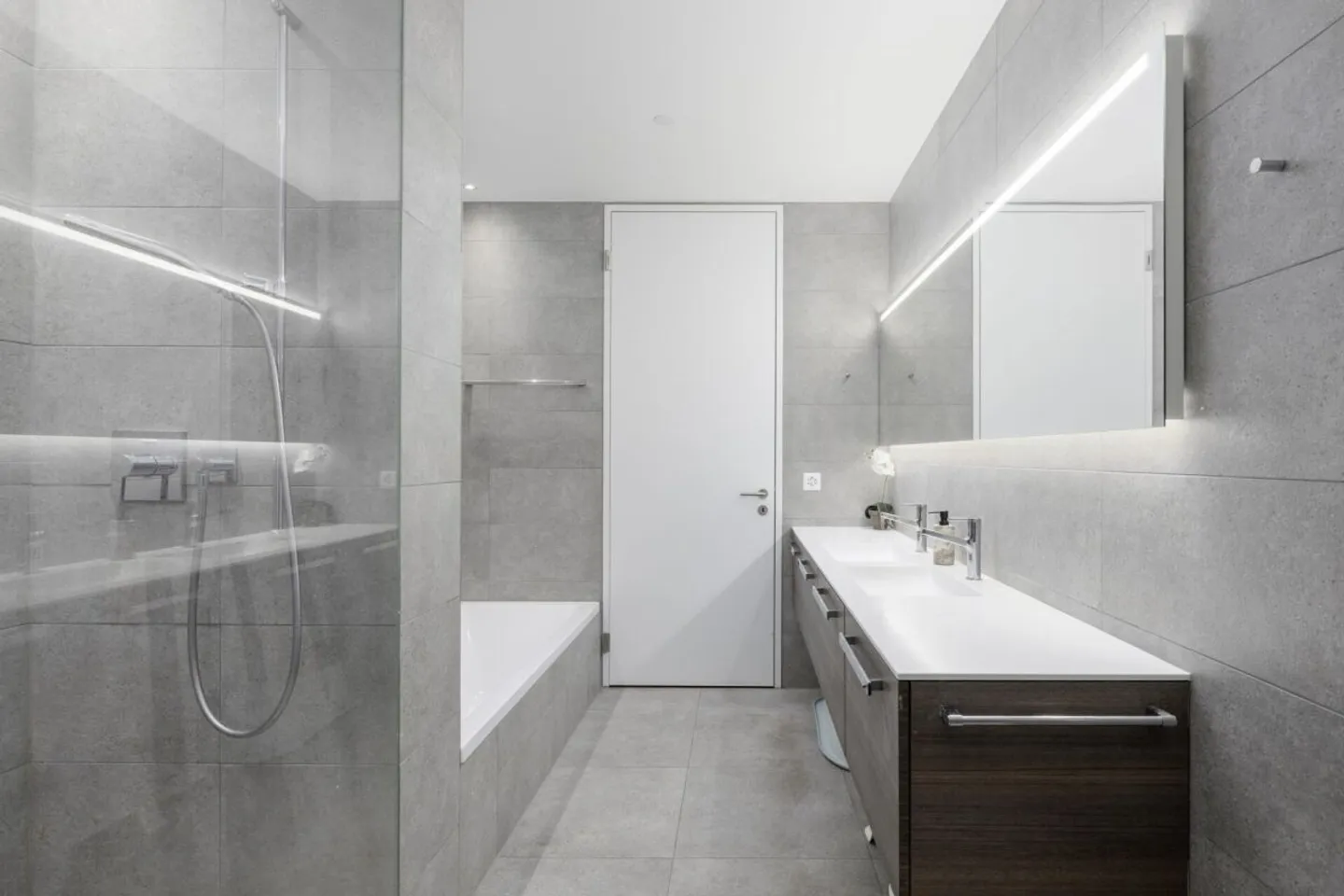 Stylish apartment with breathtaking view - Photo 6 of 8