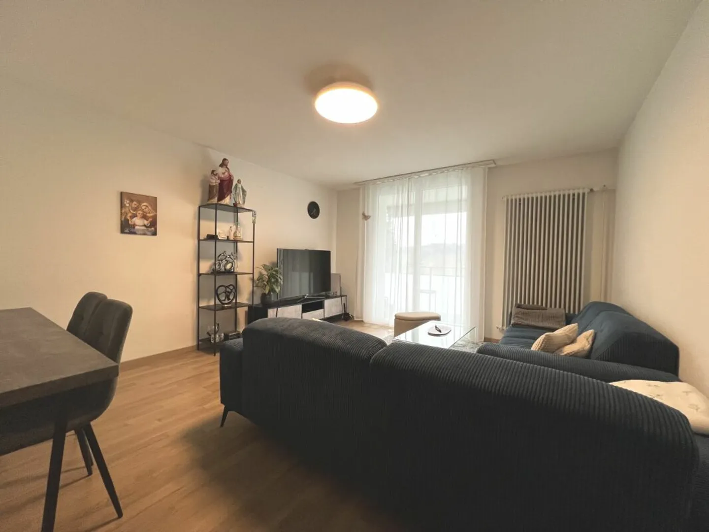 Appartement confortable de 4,5 pièces dans un endroit calme - Photo 1 sur 8