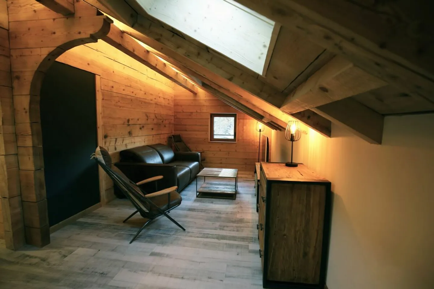 Investor Opportunity: Modern 3.5 Rooms Already Rented A4 - Photo 3 of 13