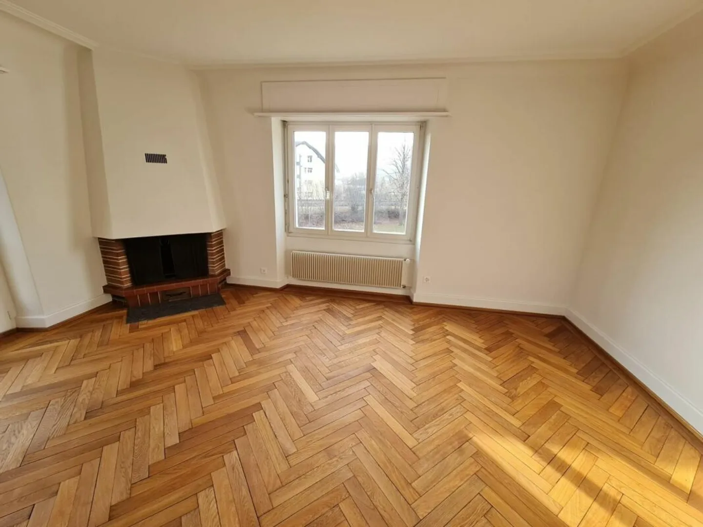 Spannendes Projekt aus Mehrfamilienhaus und grossem Gartenanteil als Baulandreserve - Photo 13 of 13