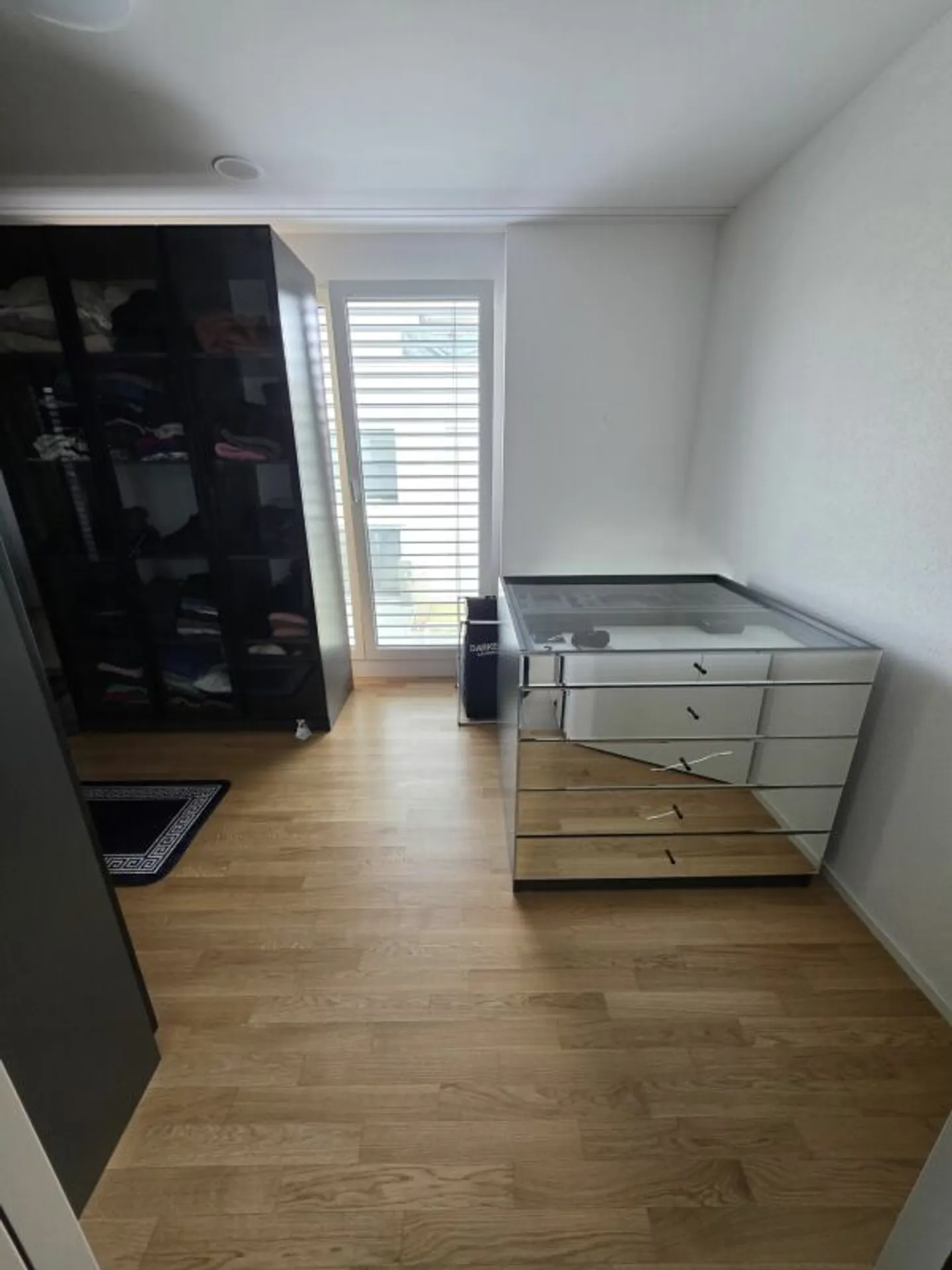 Appartamento moderno e luminoso di 4,5 stanze cerca nuovo inquilino - Foto 6 di 8