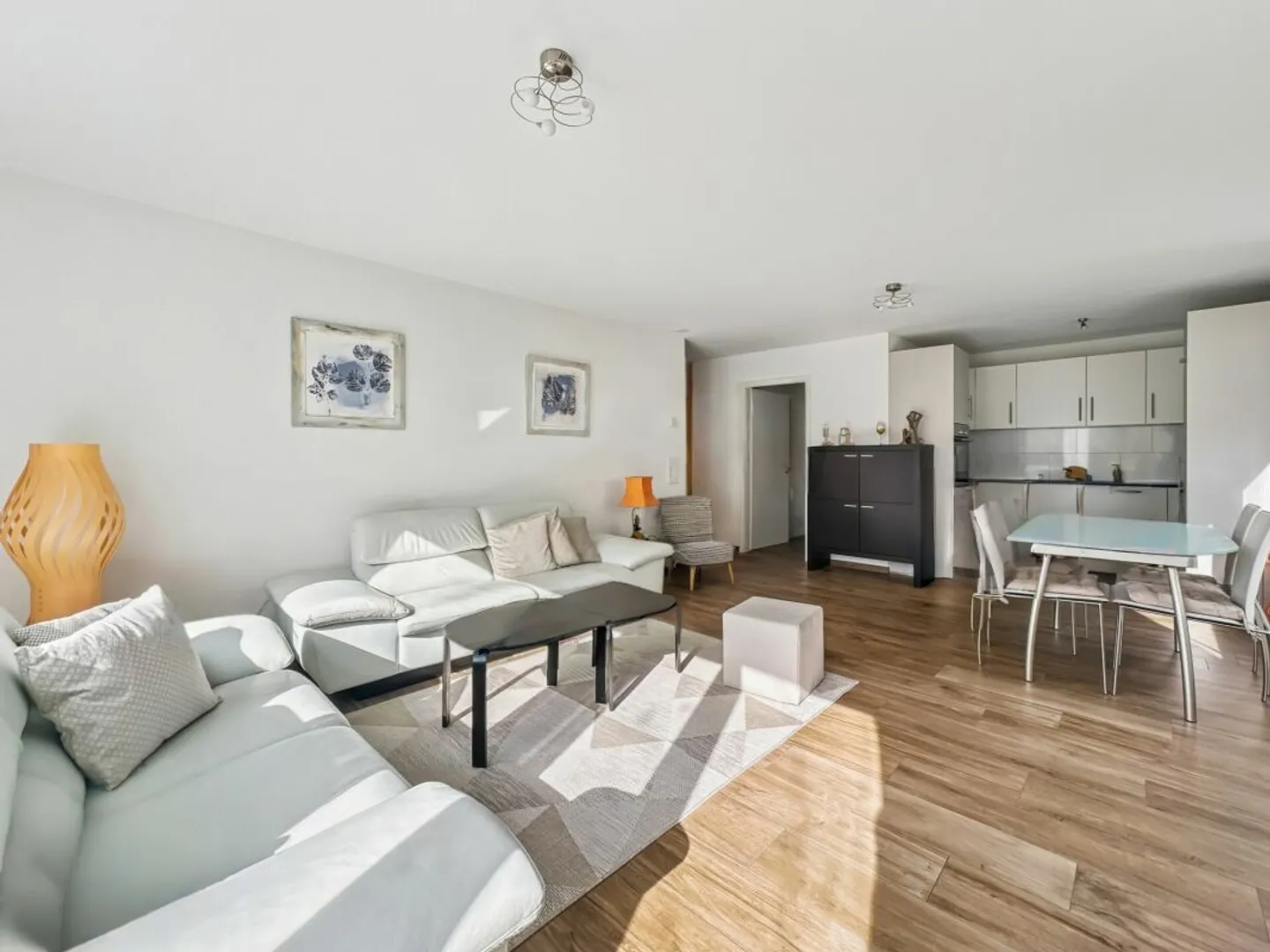 Appartamento moderno con terrazza - Foto 5 di 13