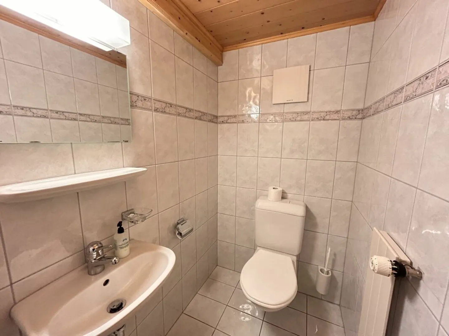 Geräumiges Reihen-Eckhaus in Wattwil - Foto 12 von 13