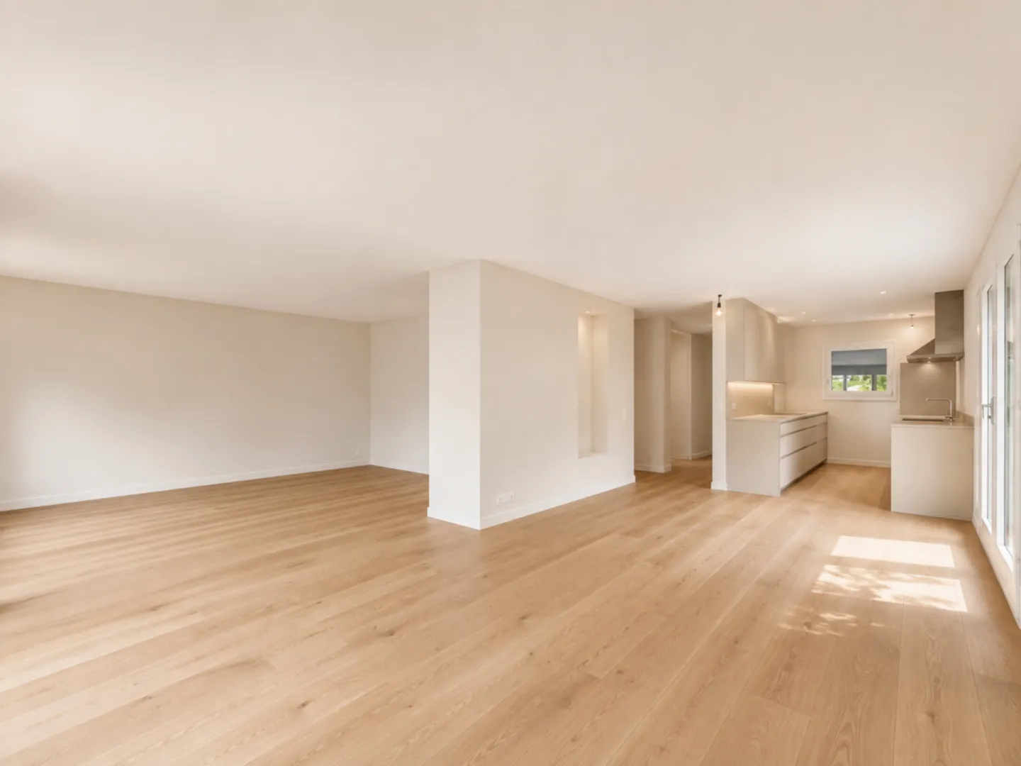 Ampio appartamento con giardino con potenziale - Progetta la tua nuova casa secondo i tuoi desideri - Foto 2 di 13