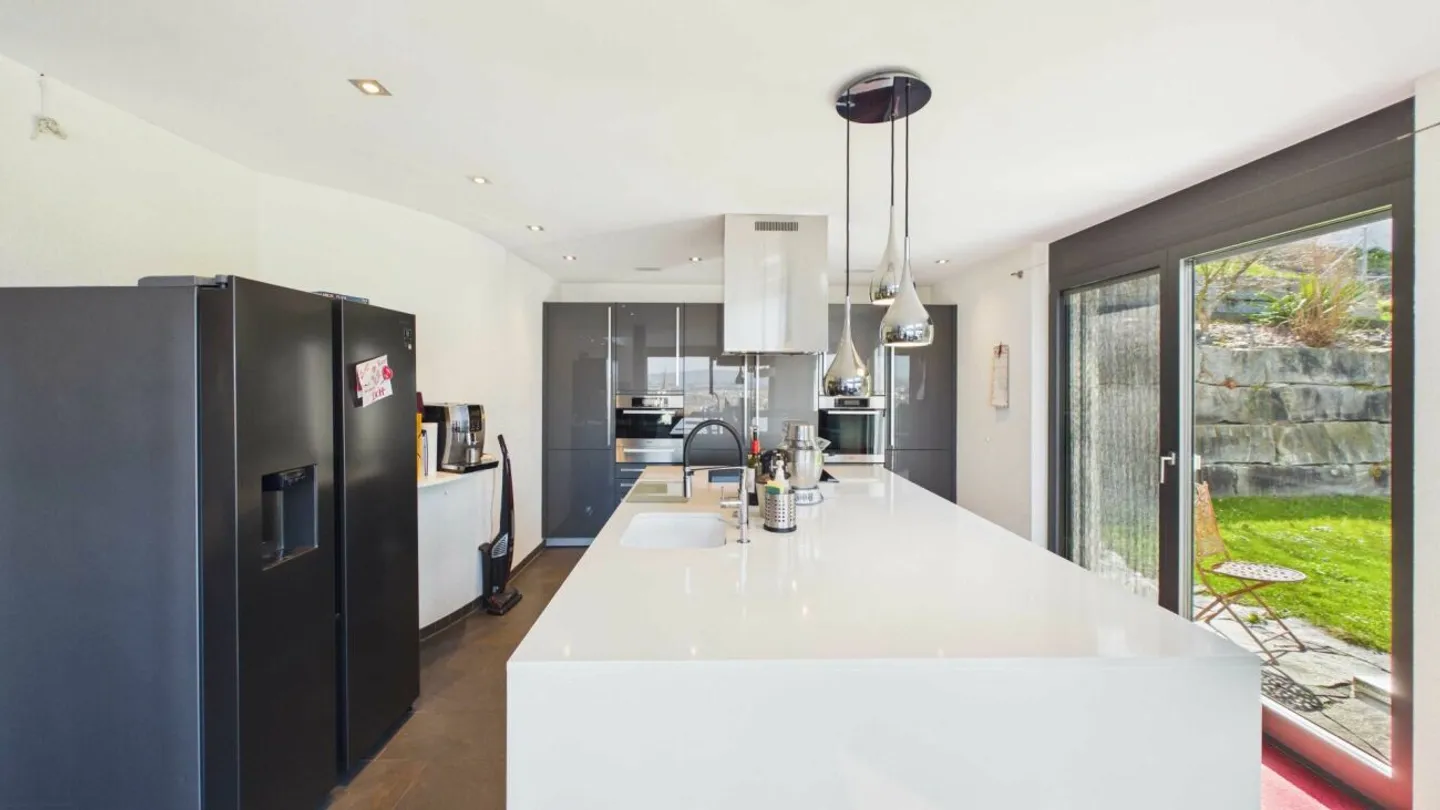 Villa con Galleria e Vista - Foto 5 di 10