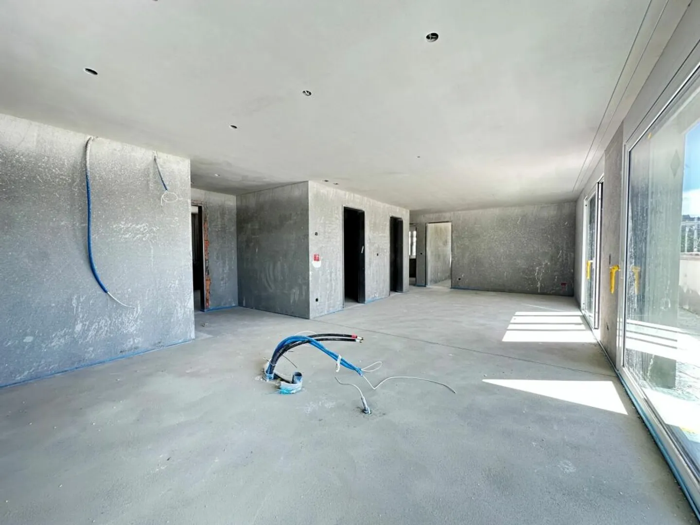 Penthouse de 4,5 pièces en emplacement privilégié - Photo 4 sur 12