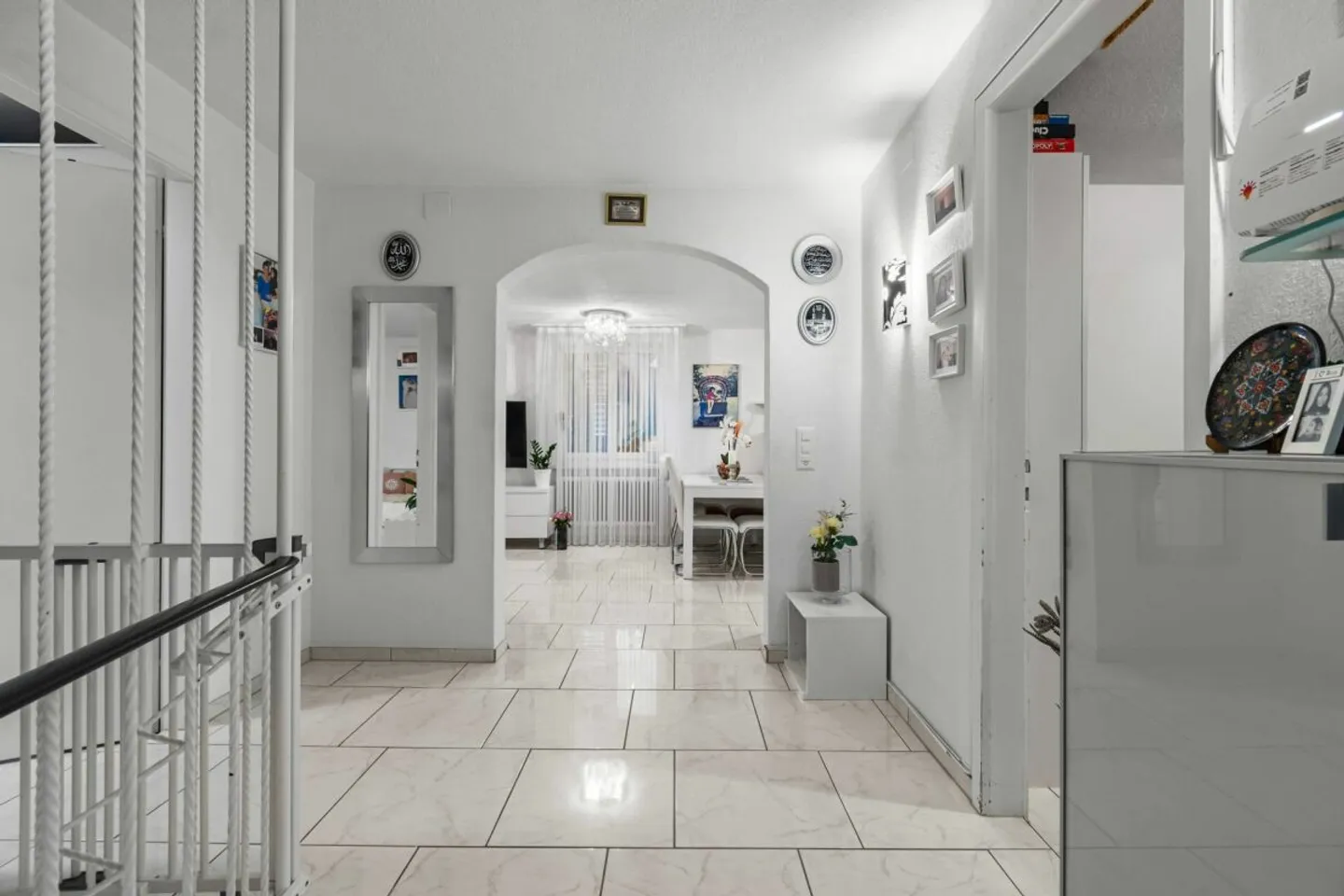 Detached Single-Family Home with Garden Paradise - Aarau Rohr - Photo 3 of 3