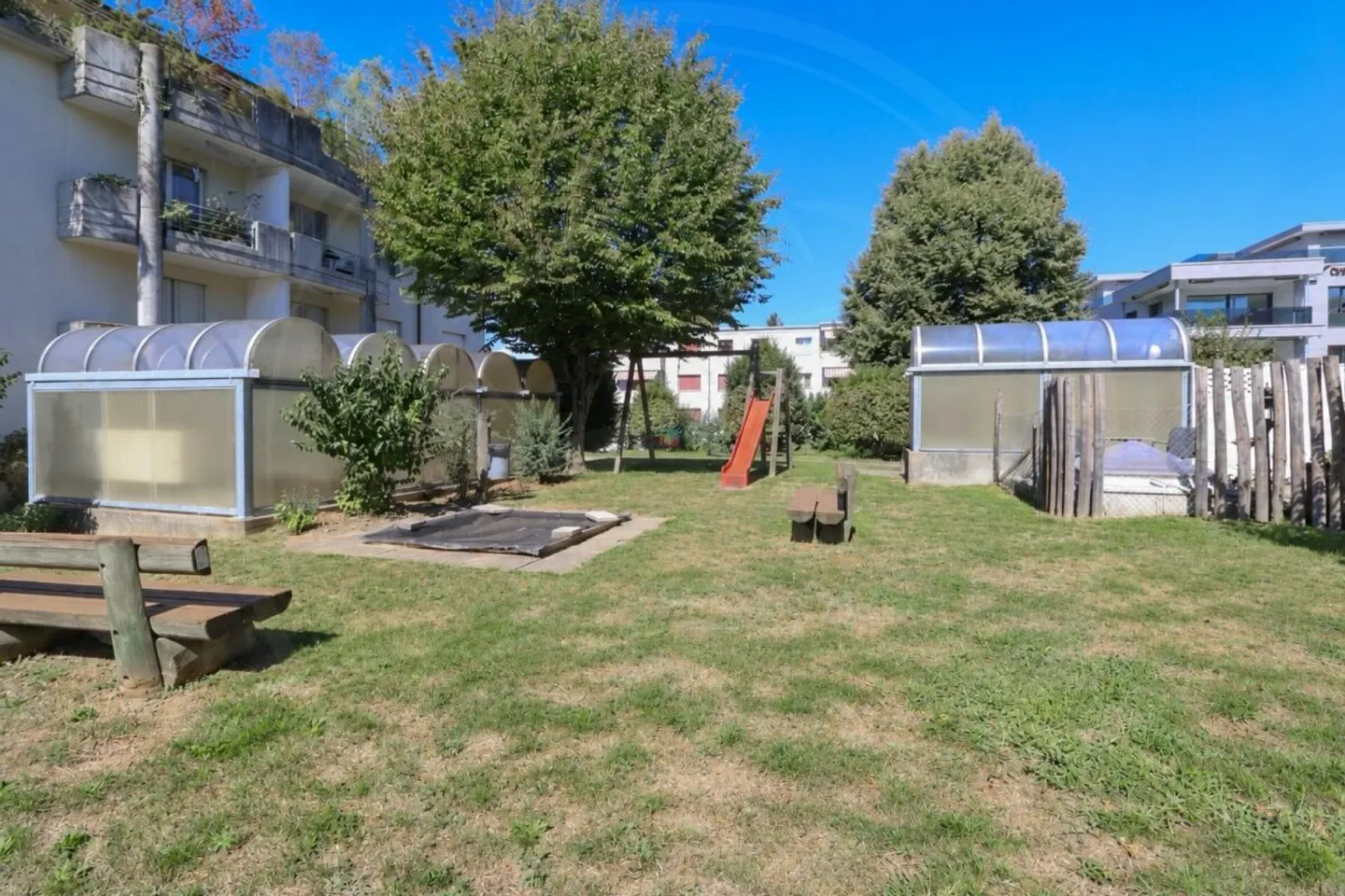 Appartamento di 3½ locali ben tenuto con due balconi al secondo piano - Foto 10 di 12