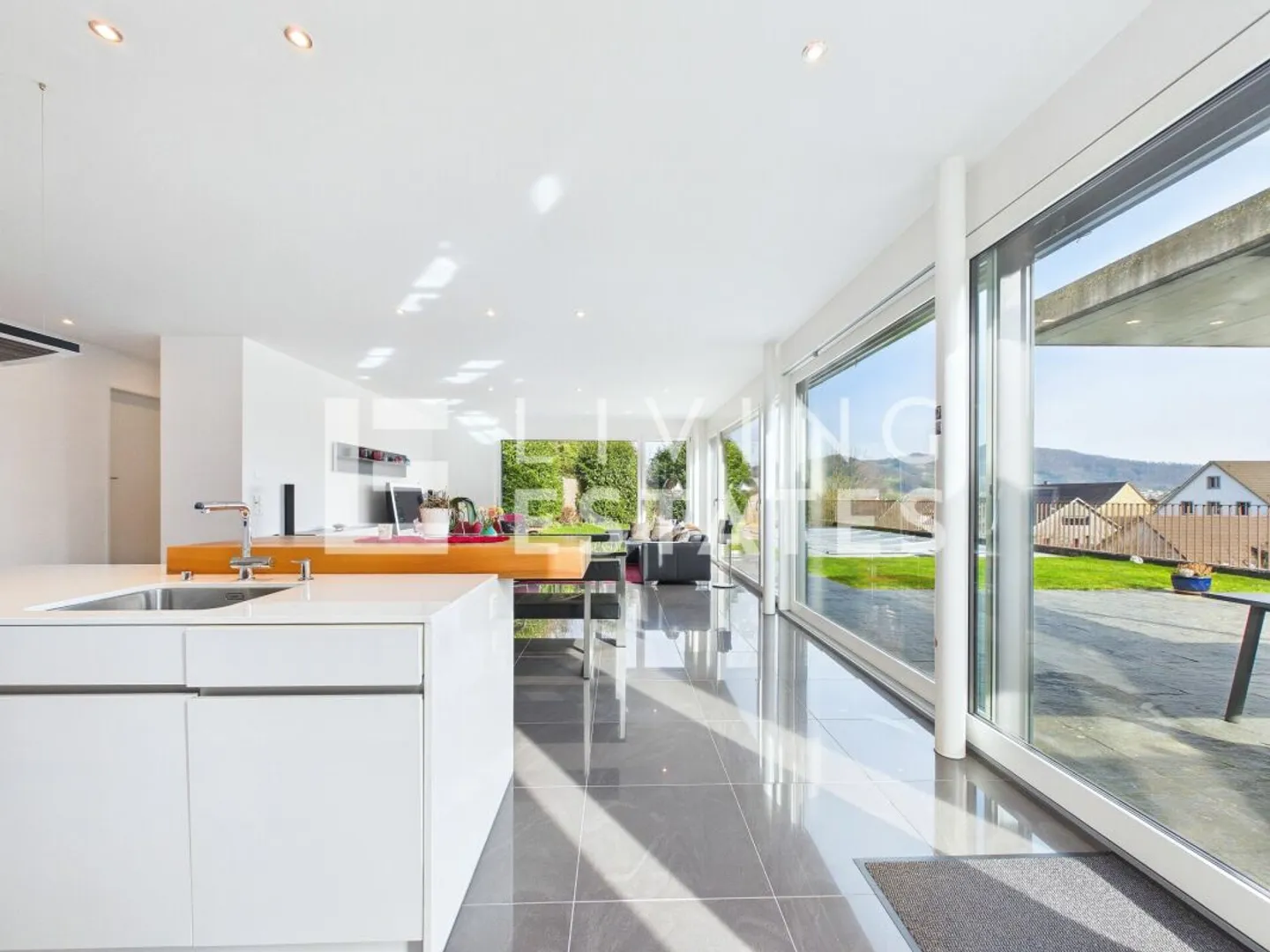 Luxushaus mit Pool und Garage - Foto 5 von 13