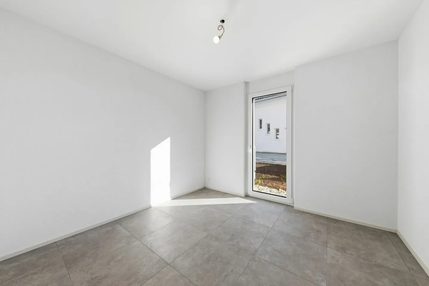 Schöne neue Einzelvilla mit 5,5 Zimmern! - Foto 6 von 13