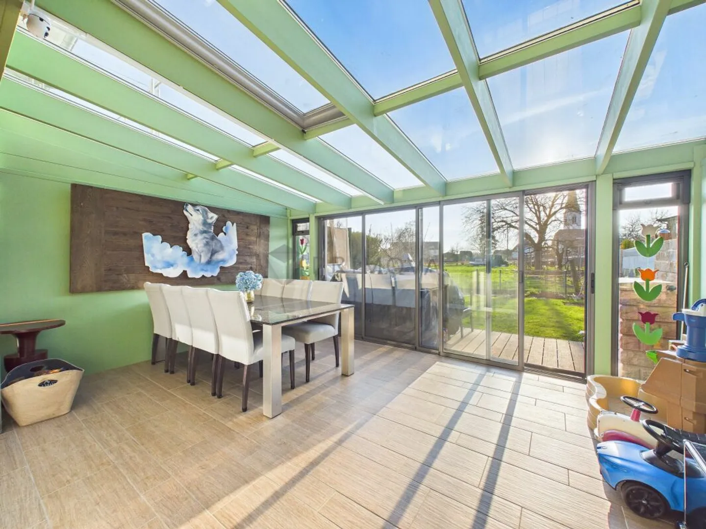 Maison de ville fraîchement rénovée avec espace jardin personnel ! - Photo 1 sur 13