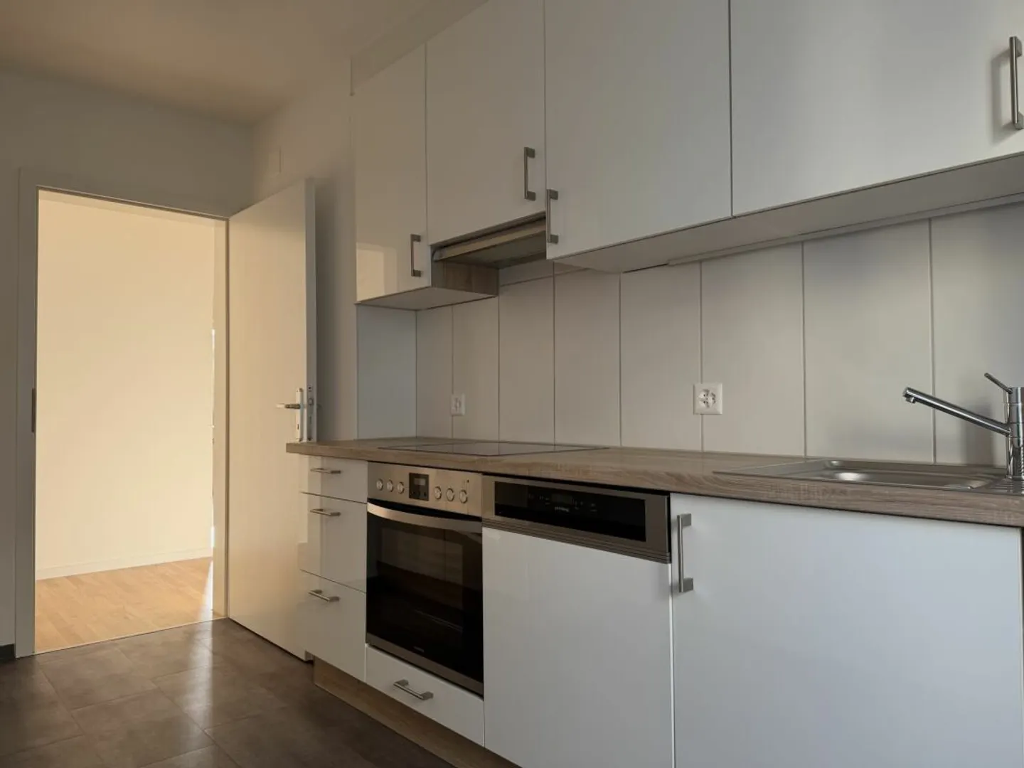 Helle & moderne 3.5 Zi.-Wohnung im Zentrum - Photo 6 sur 11