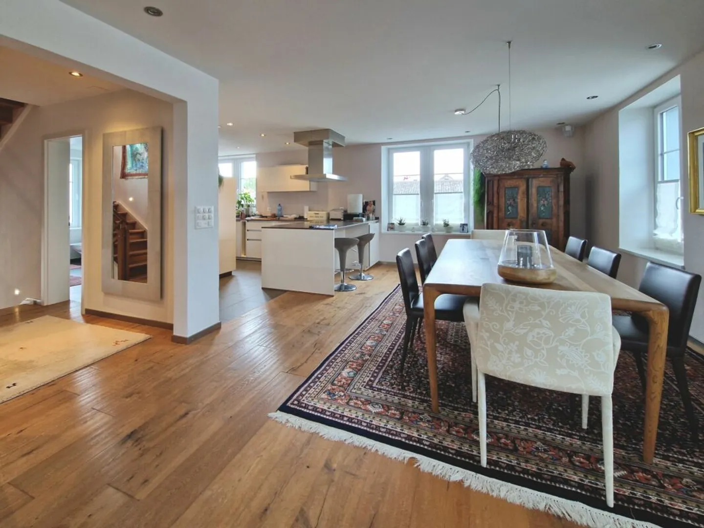 Proprietà versatile con giardino - Foto 12 di 12