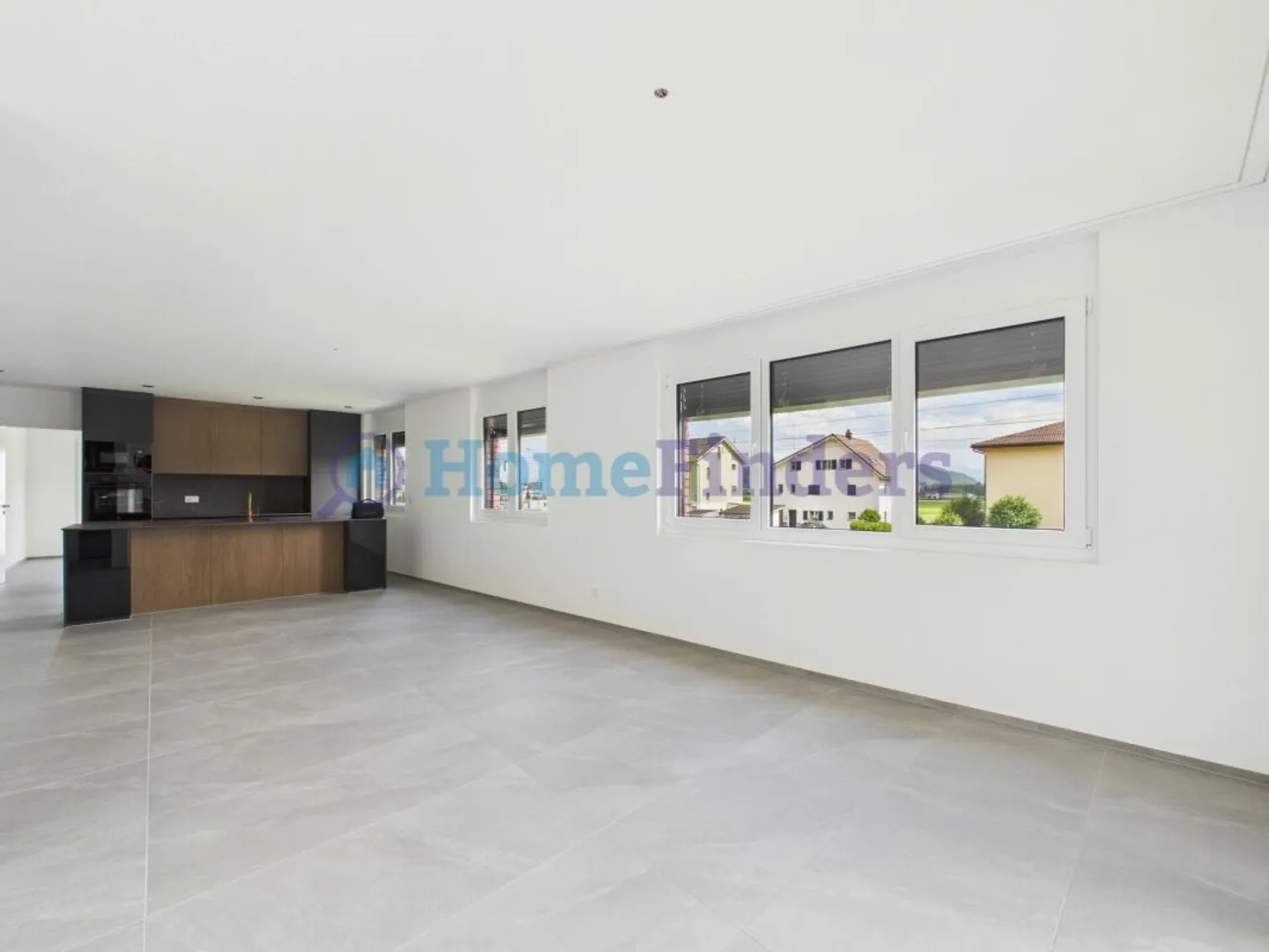 Modernes Apartment mit grosser Terrasse - Foto 2 von 11