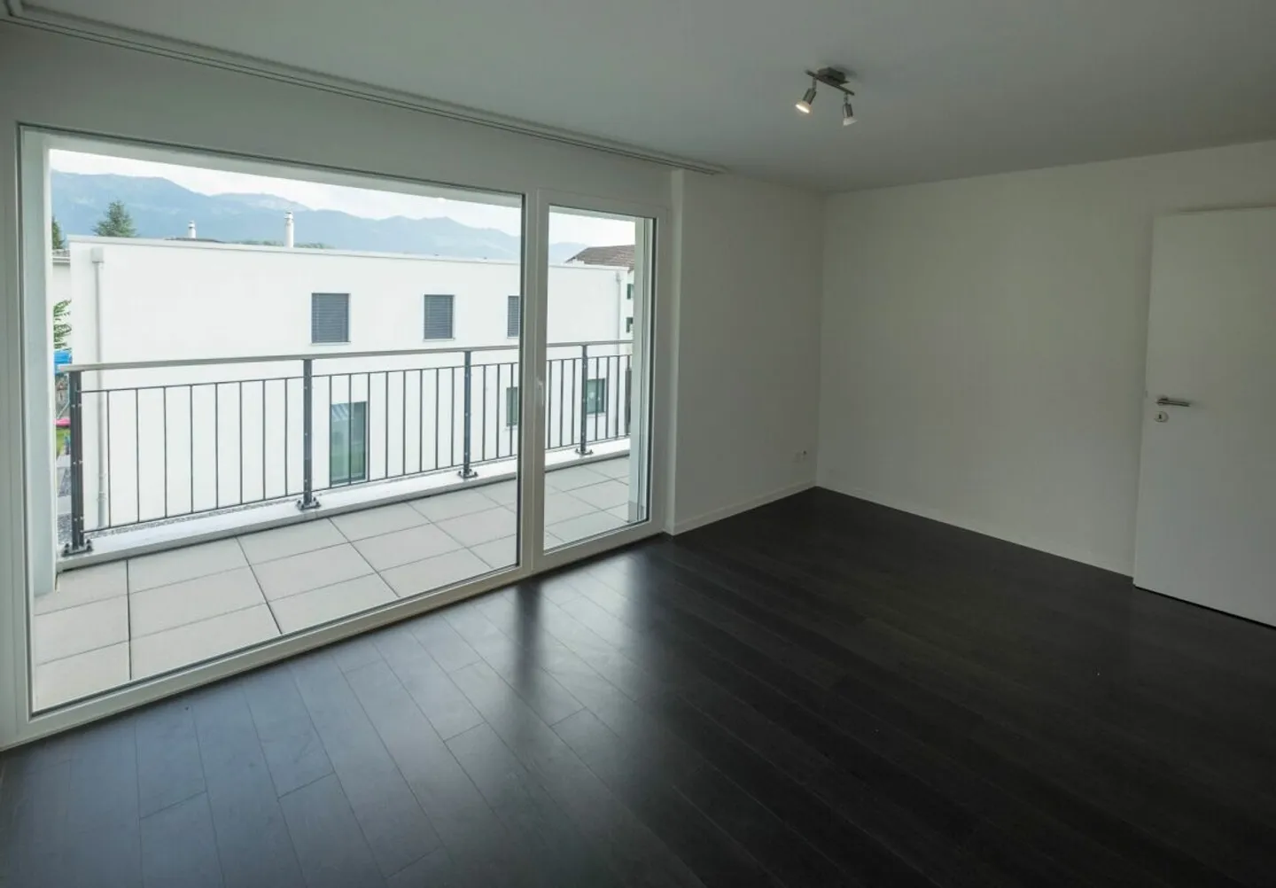 Ici, vous vivez gratuitement ! - Photo 5 sur 10