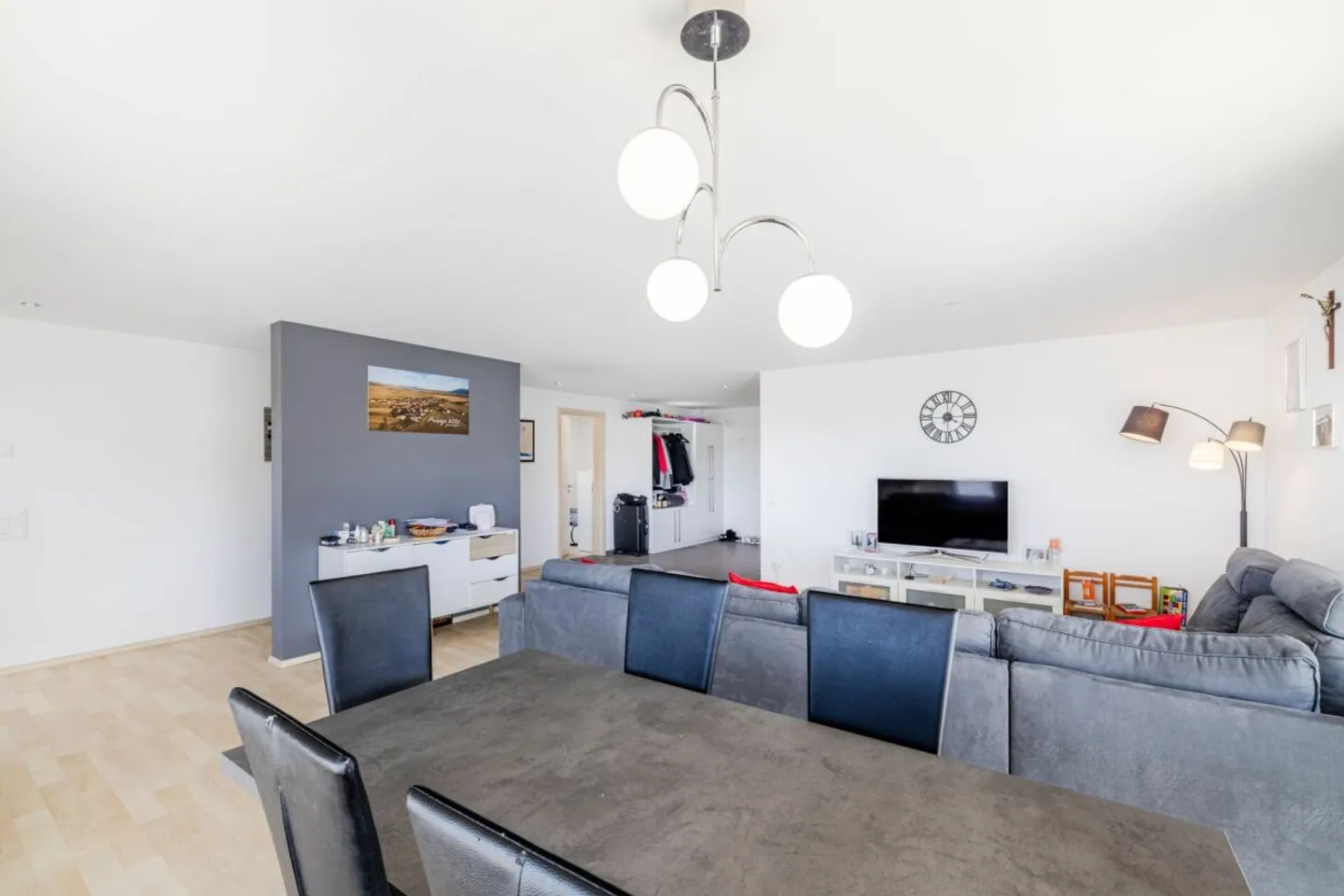 Helle 4.5-Zimmer-Wohnung mit Terrasse - Foto 6 von 10