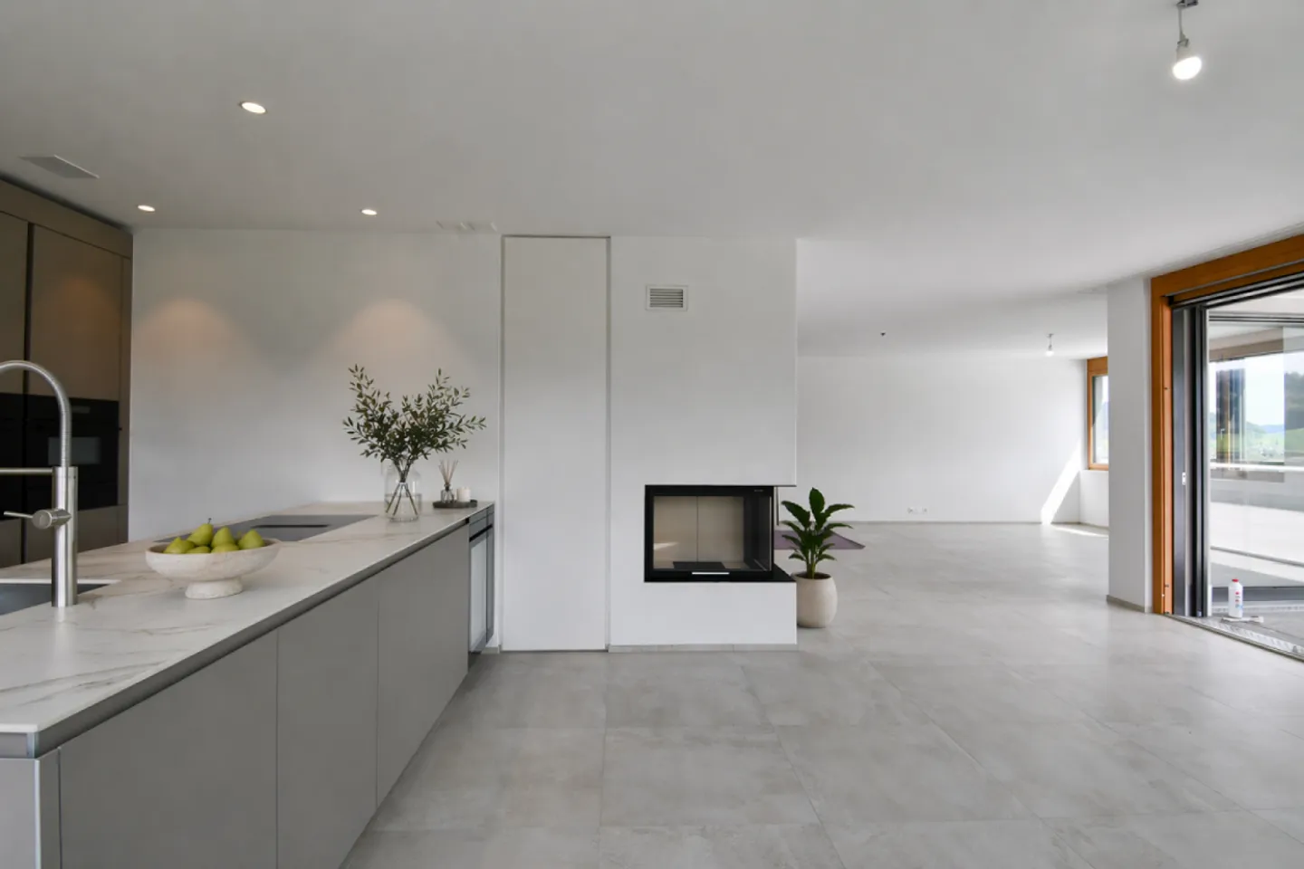 Exklusives Terrassenhaus mit Ausblick - Foto 5 von 12