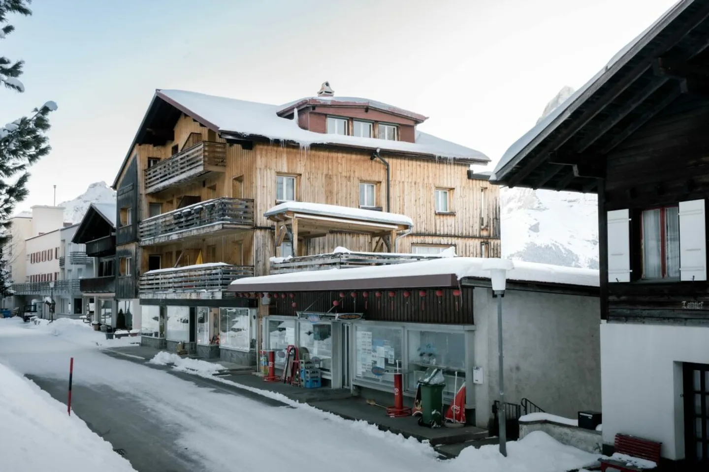 Charmantes Ladenlokal in Mürren - Foto 1 von 10
