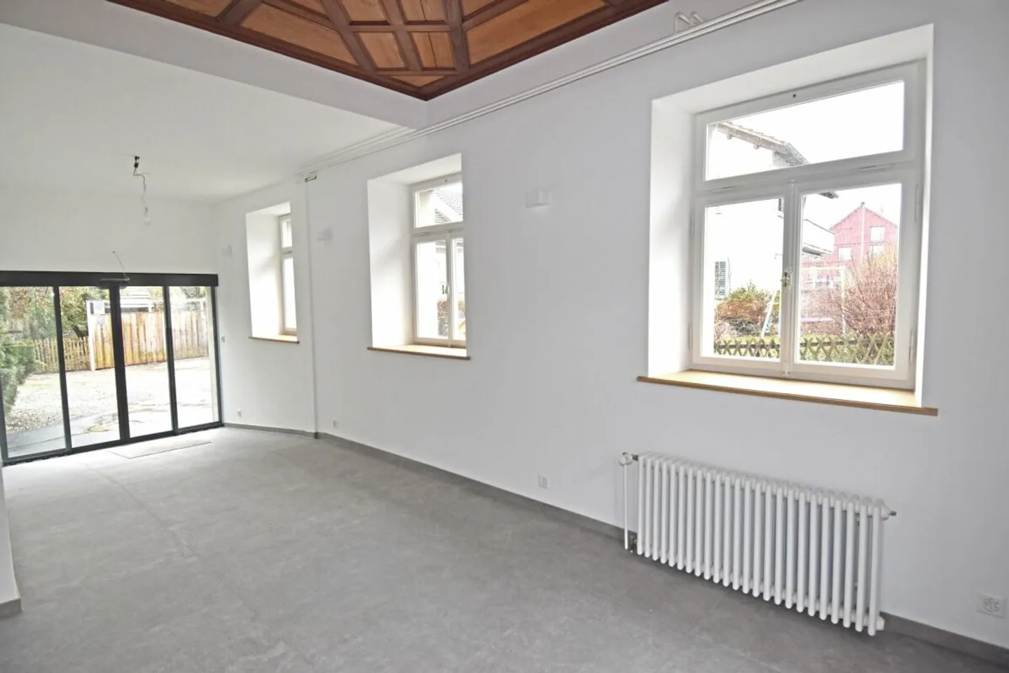 Work in Style - Exclusive Office/Commercial Space in Prime Location - Photo 6 of 8