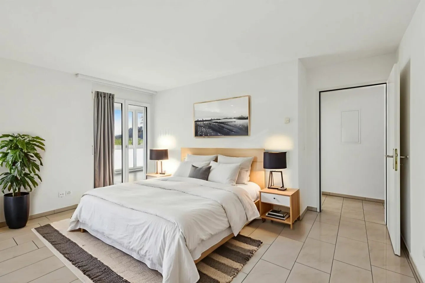 ZENTRAL - ZEITLOS - ZUHAUSE - Foto 5 von 13