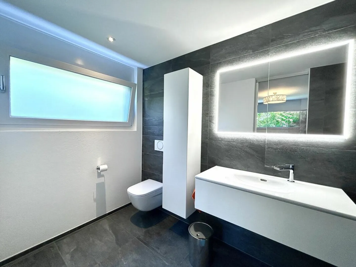 Appartement de 6,5 pièces de rêve avec jacuzzi ! - Photo 9 sur 13