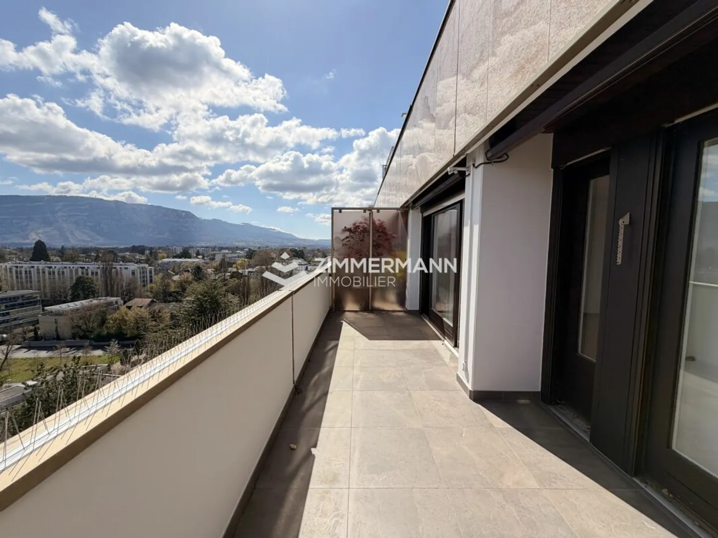Appartement de Luxe avec Piscine - Photo 1 sur 7