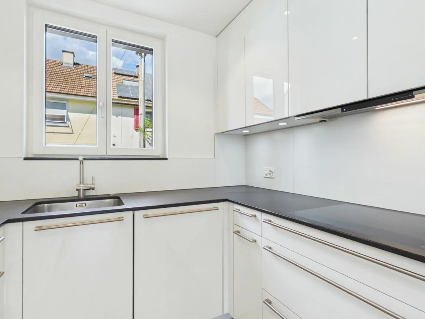 Modernes Townhouse - stilvoll saniertes Reihenhaus in Olten - Photo 9 of 13