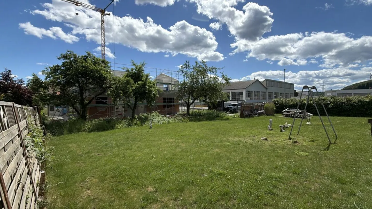 Terreno attraente con progetto e permesso di costruzione a Meinisberg - Foto 1 di 6
