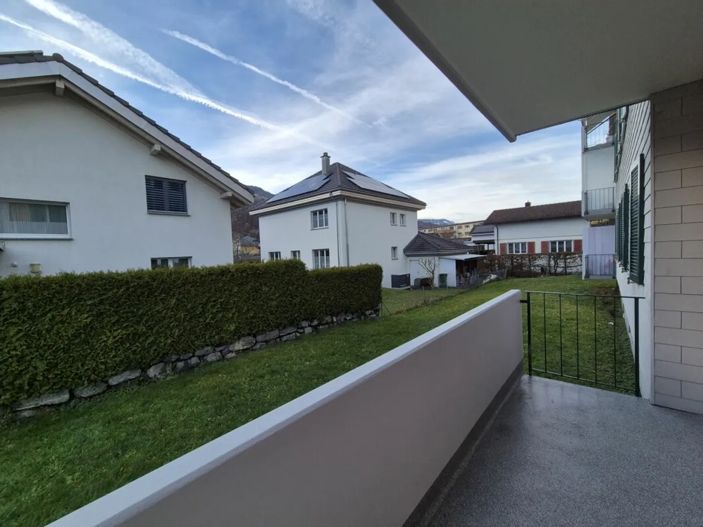 Appartamento luminoso e conveniente di 4,5 stanze con balcone - Foto 8 di 10