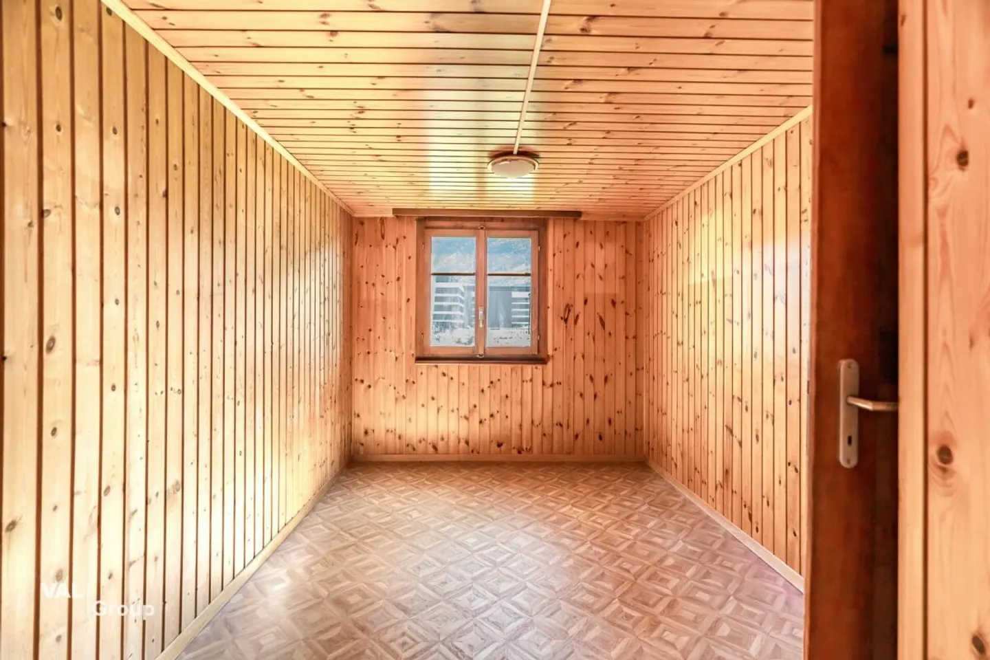 Charmantes Haus mit Entwicklungspotenzial - Foto 6 von 13