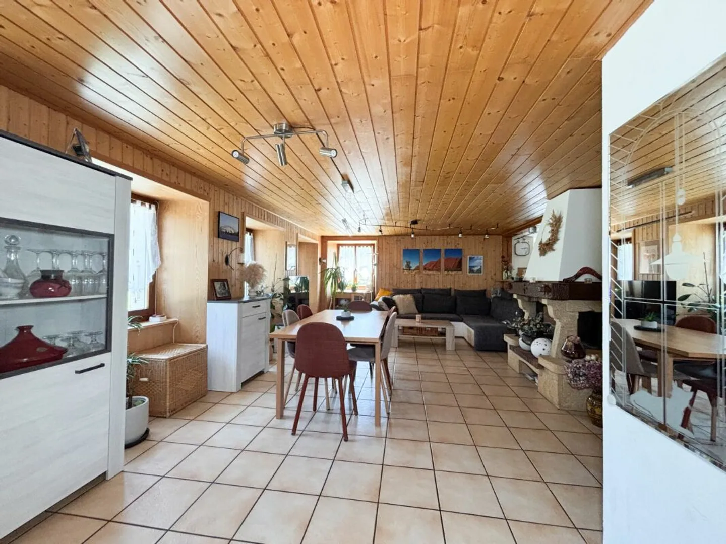 Stunning Renovated Farmhouse - Photo 4 of 13